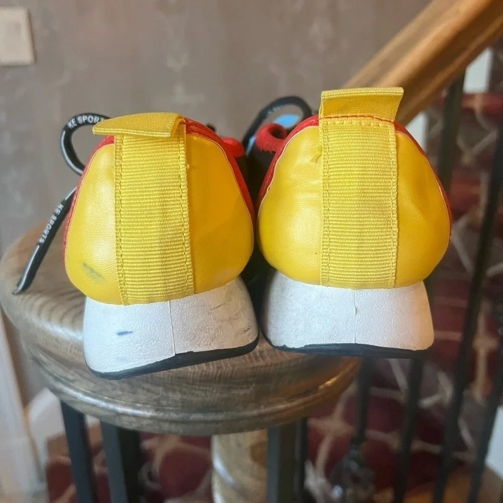- Weeboo sneakers boys 7. Very good condition. Black blue red. Yellow water shoe